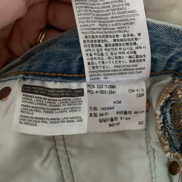 Levi’s 501 high waisted denim shorts - Picture 3 of 3